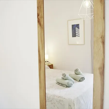 Apartamento Reformado Coqueto Fleming A 5 Minutos Mezquita Wifi Aire Posibilidad Parking